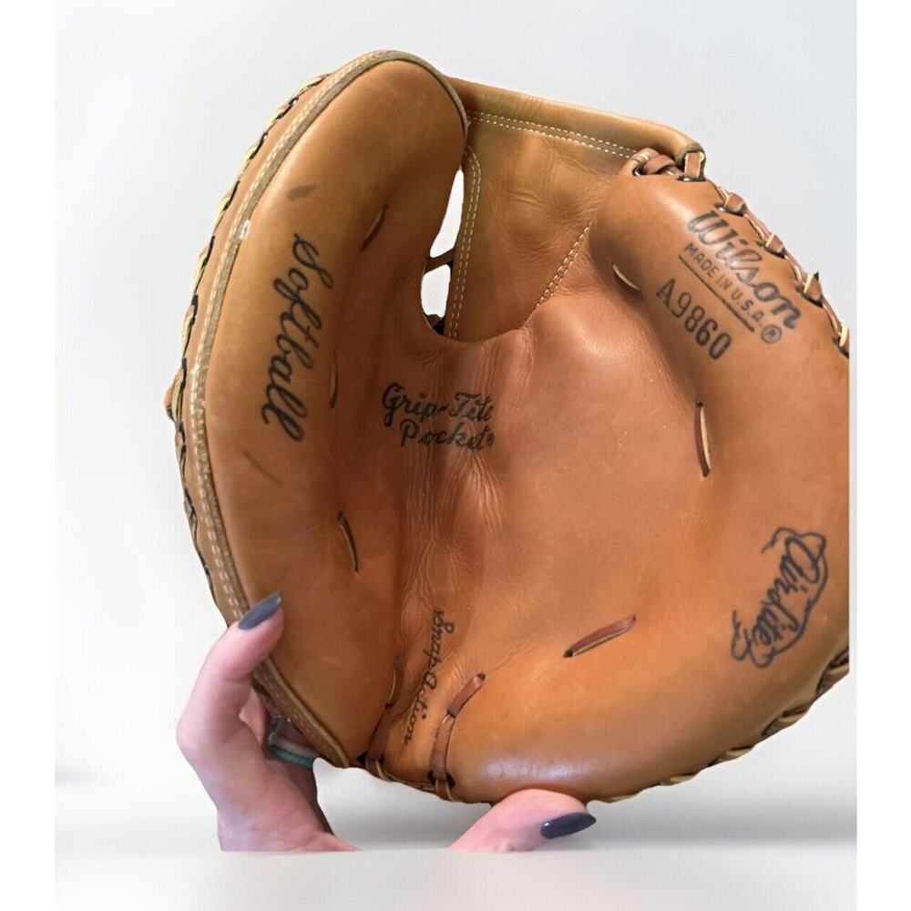 Vintage Wilson A9860 Softball Catchers Mitt Made In USA NWOT Brown‎ Leather